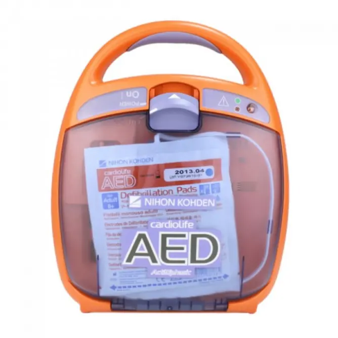 Nihon Kohden AED 2152K Defibrilatör - 1